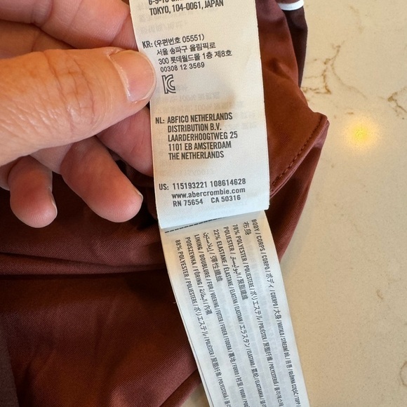 NWOT Abercrombie YPB SculptLUX Plunge Henley Slim Tank / small - Picture 9 of 11